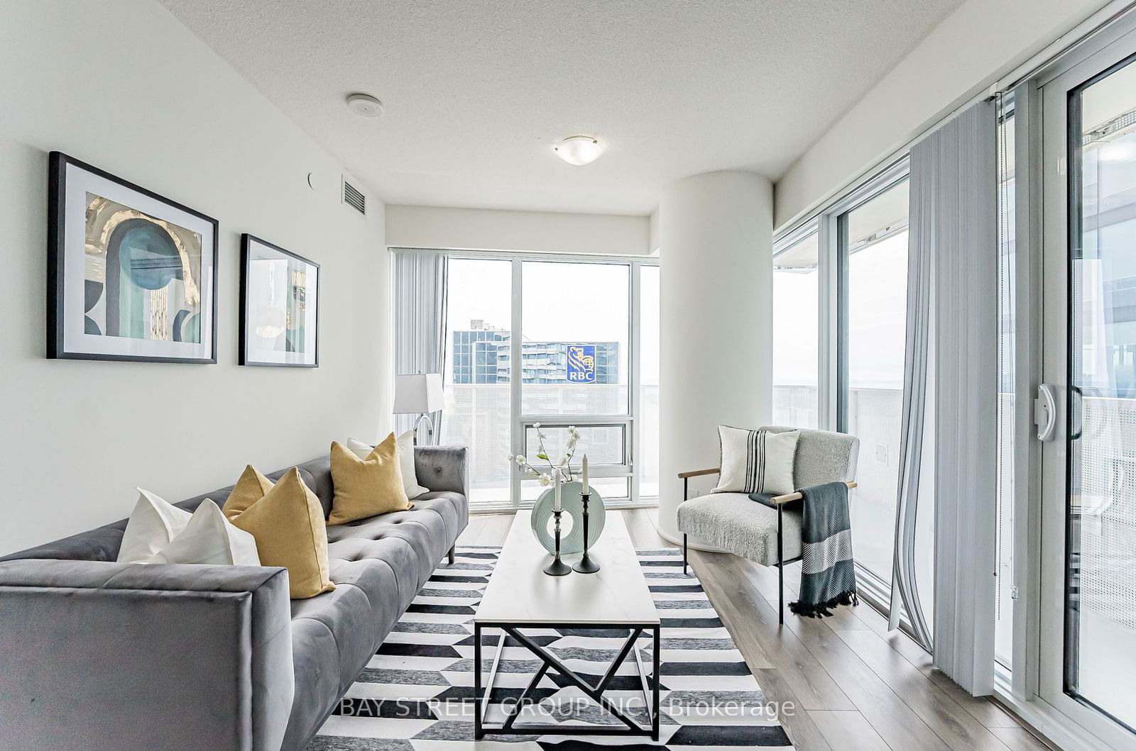 100 Harbour St, unit 4310 for sale