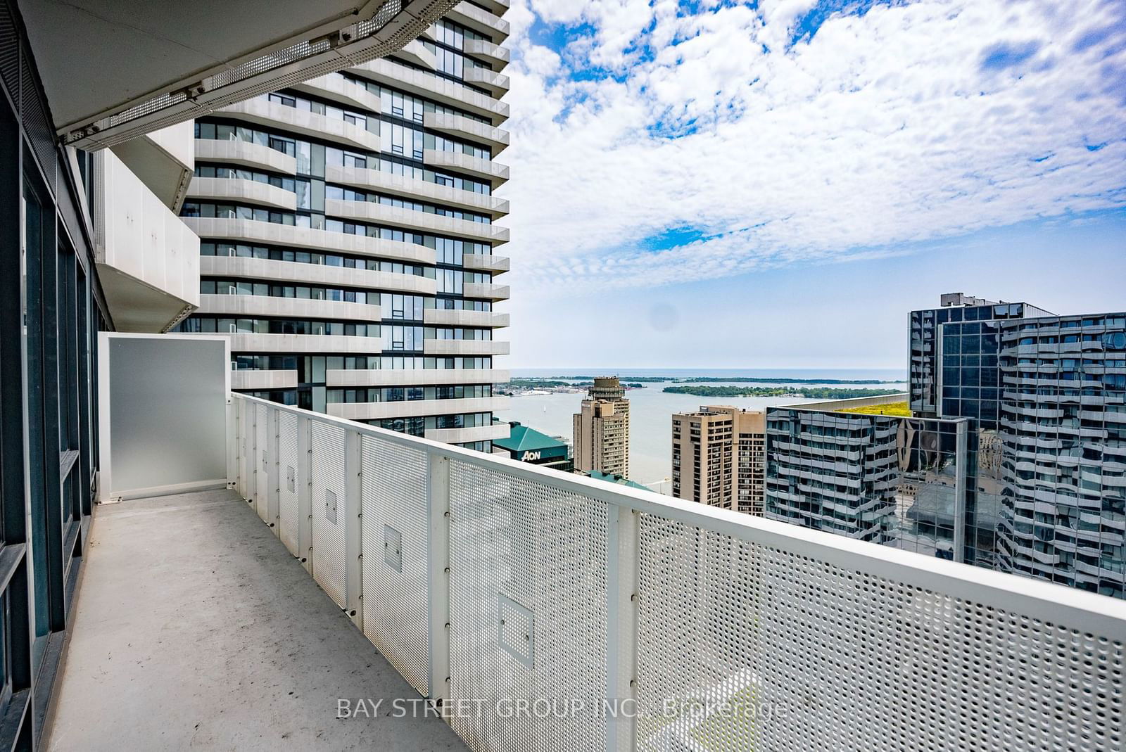 100 Harbour St, unit 4310 for sale