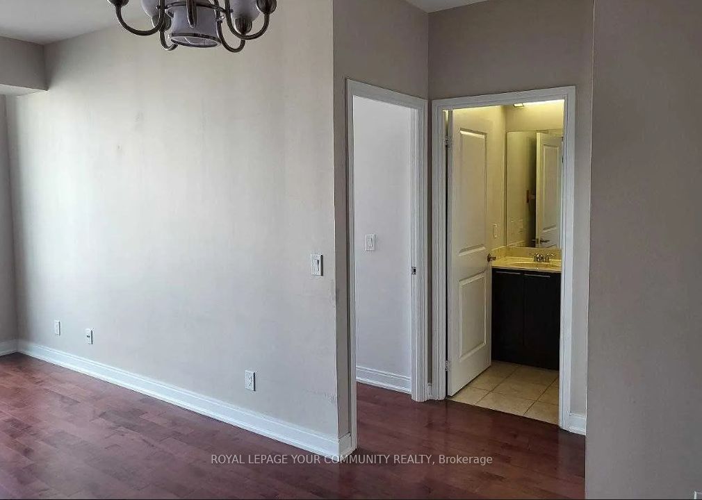 88 Broadway Ave, unit 605 for rent