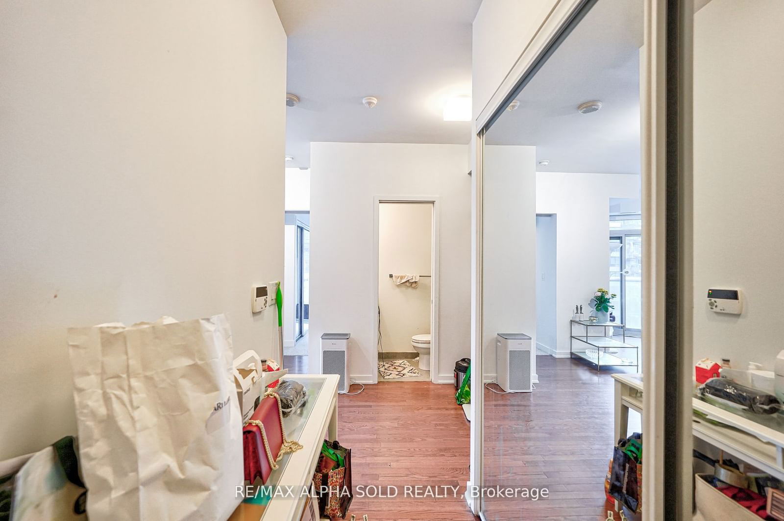 12 York St, unit 707 for rent