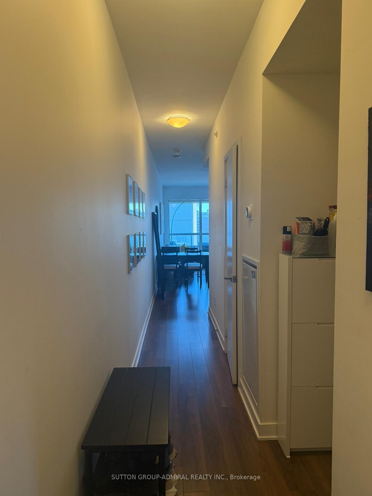 210 Simcoe St, unit 1611 for rent