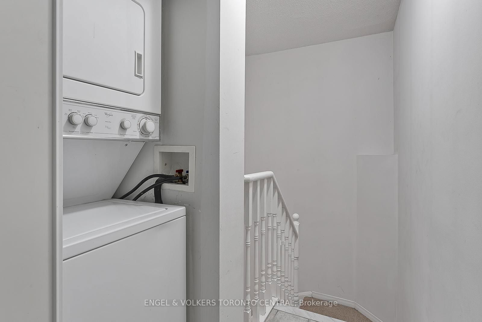 12 Sudbury St S, unit 603 for rent