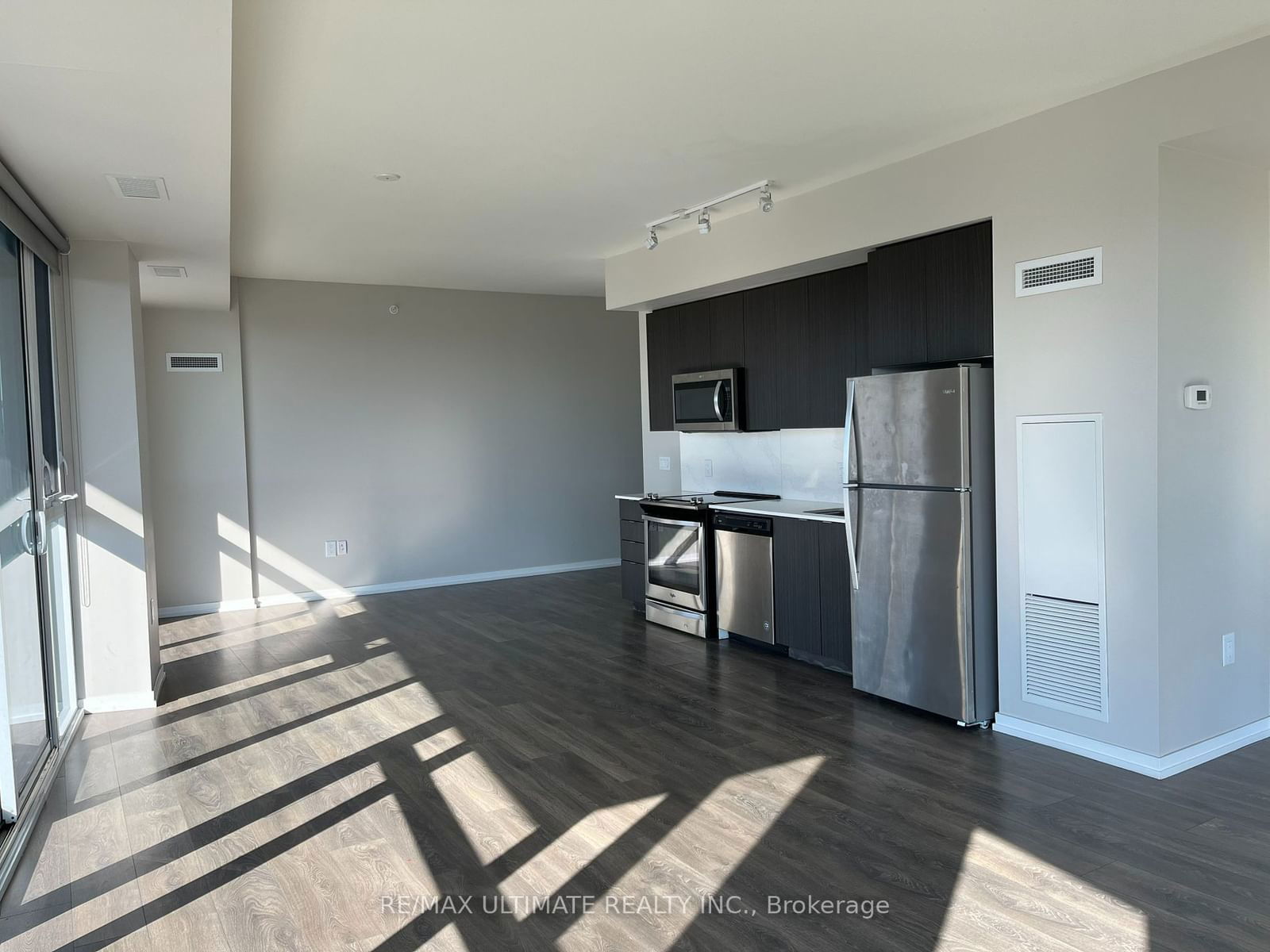 3237 Bayview Ave, unit 1113 for rent