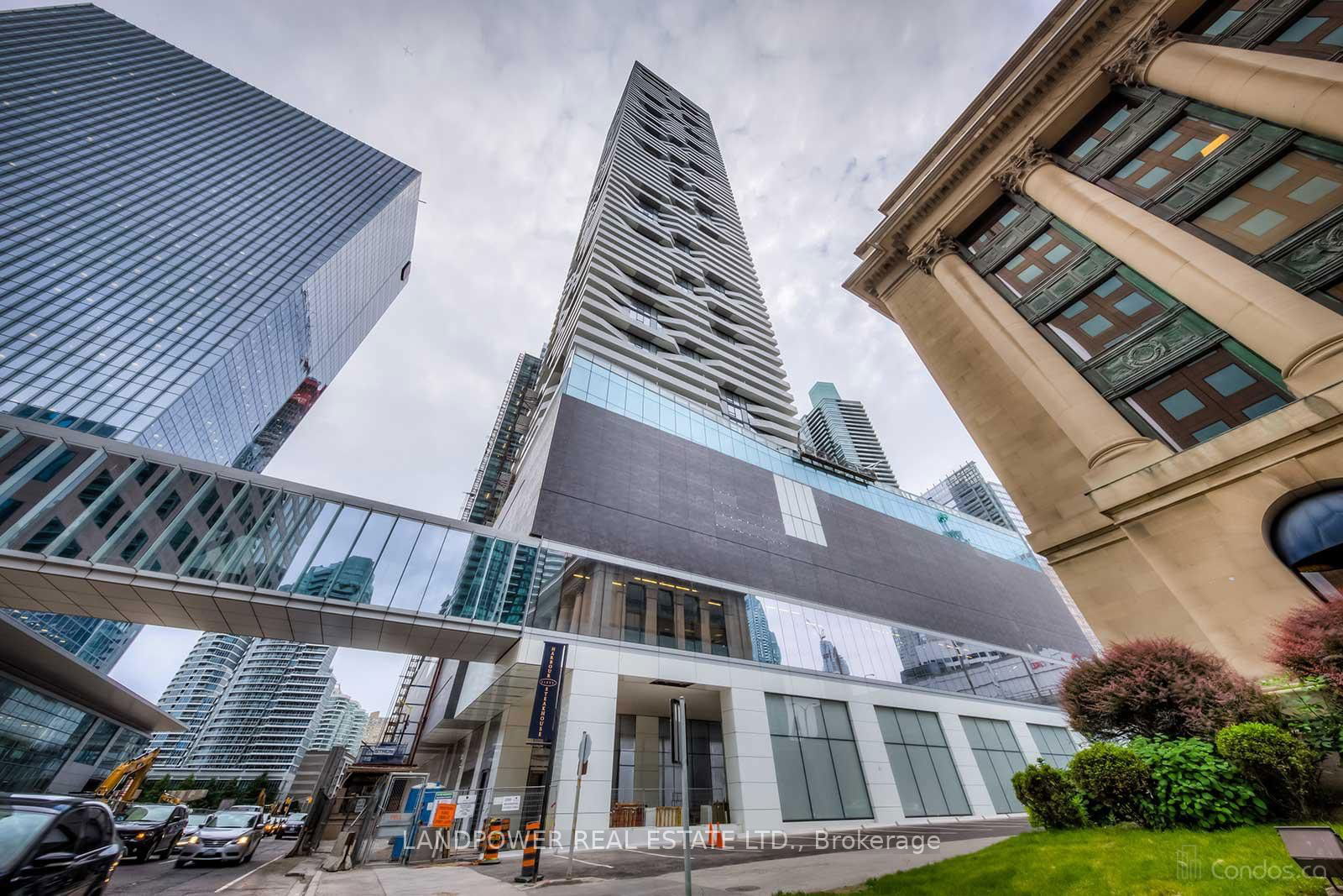 100 Harbour St, unit 5908 for rent