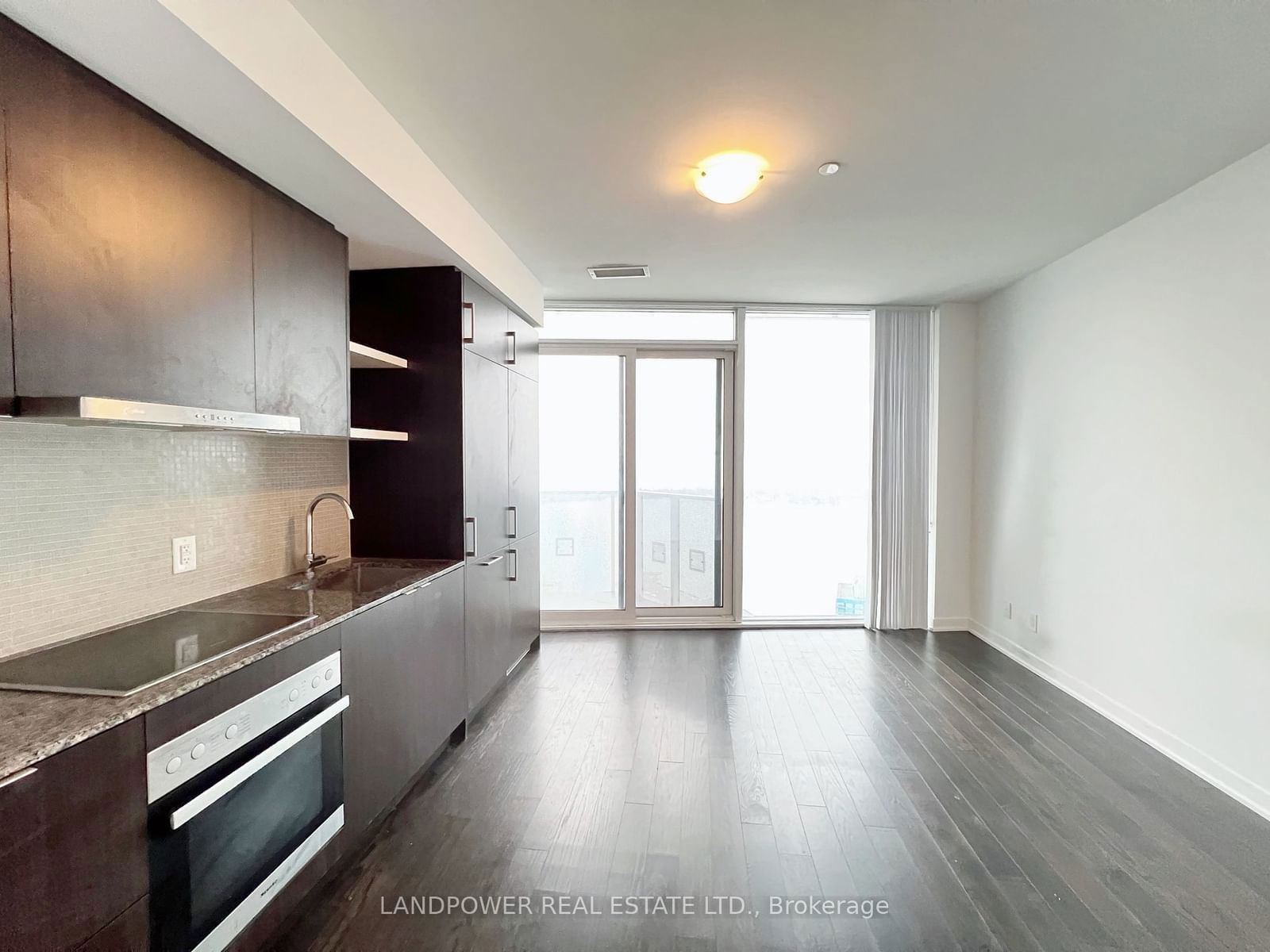 100 Harbour St, unit 5908 for rent