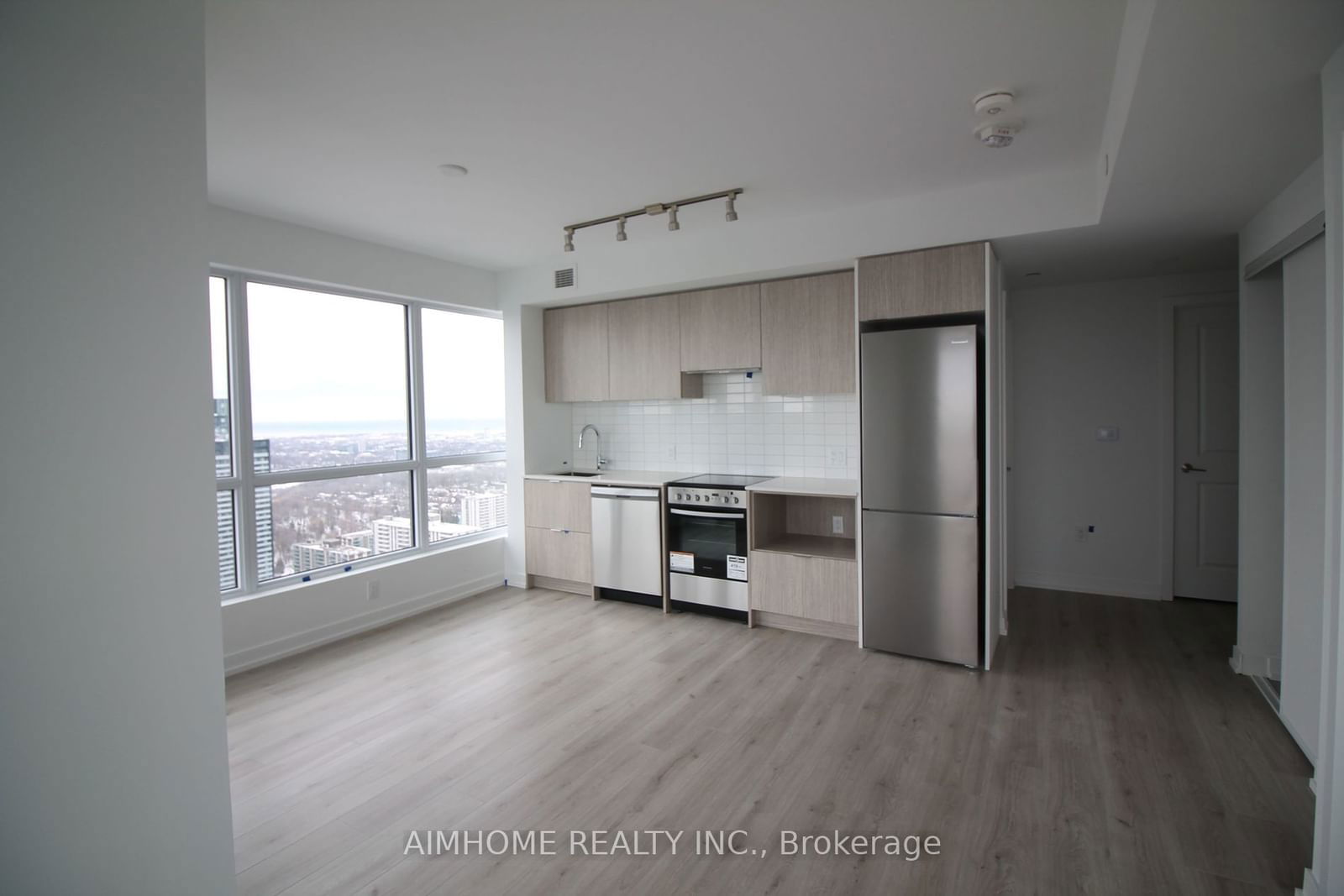 395 Bloor St E, unit 4207 for rent