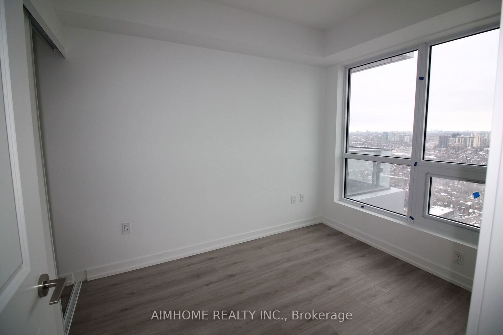 395 Bloor St E, unit 4207 for rent