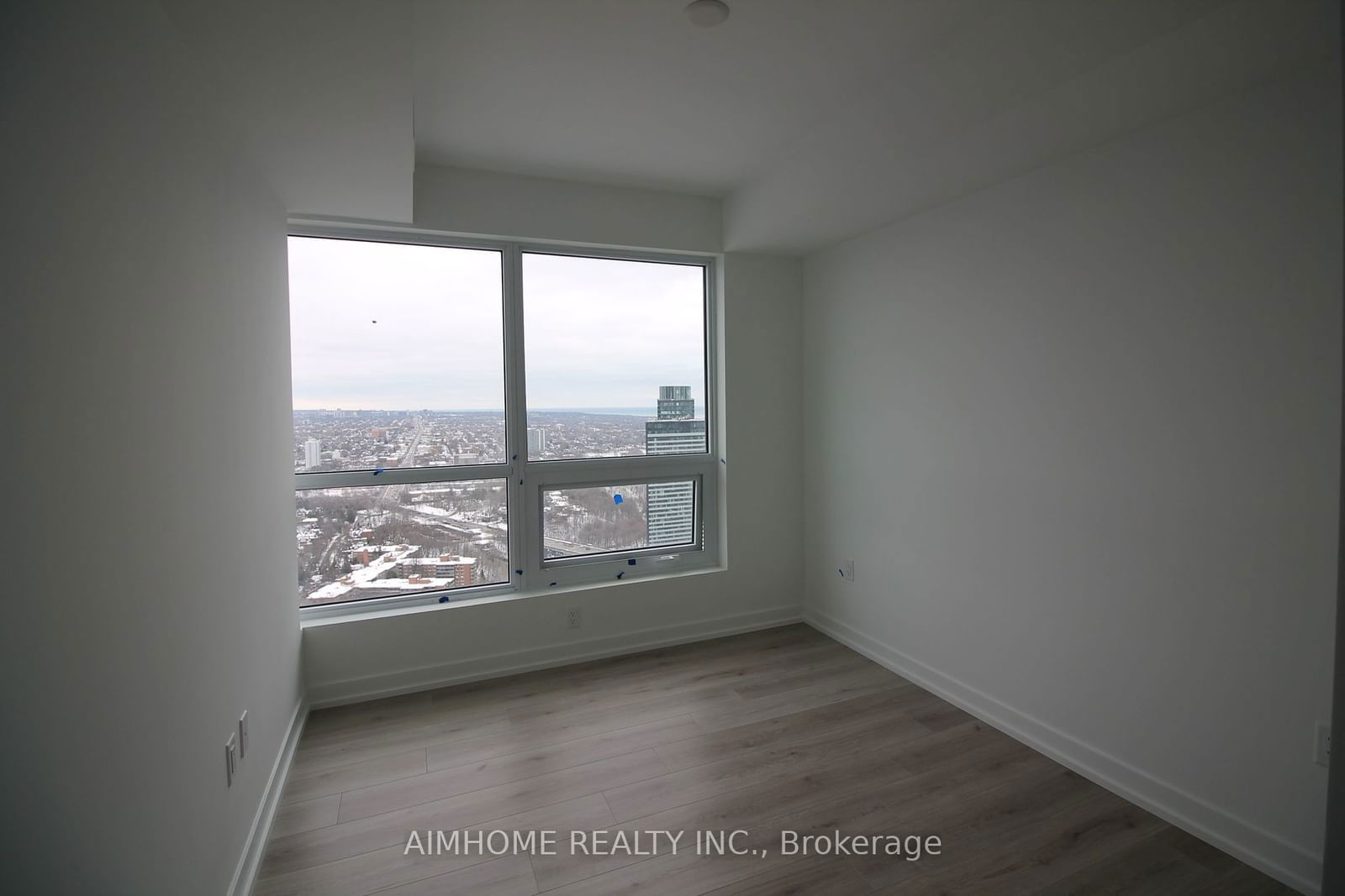 395 Bloor St E, unit 4207 for rent