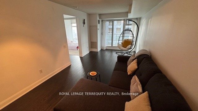 2181 Yonge St, unit 1903 for rent