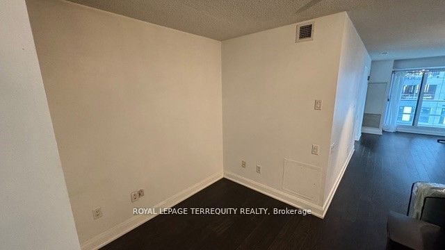 2181 Yonge St, unit 1903 for rent