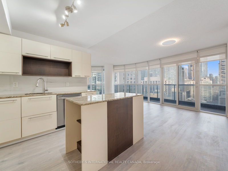 25 Carlton St, unit 1907 for rent