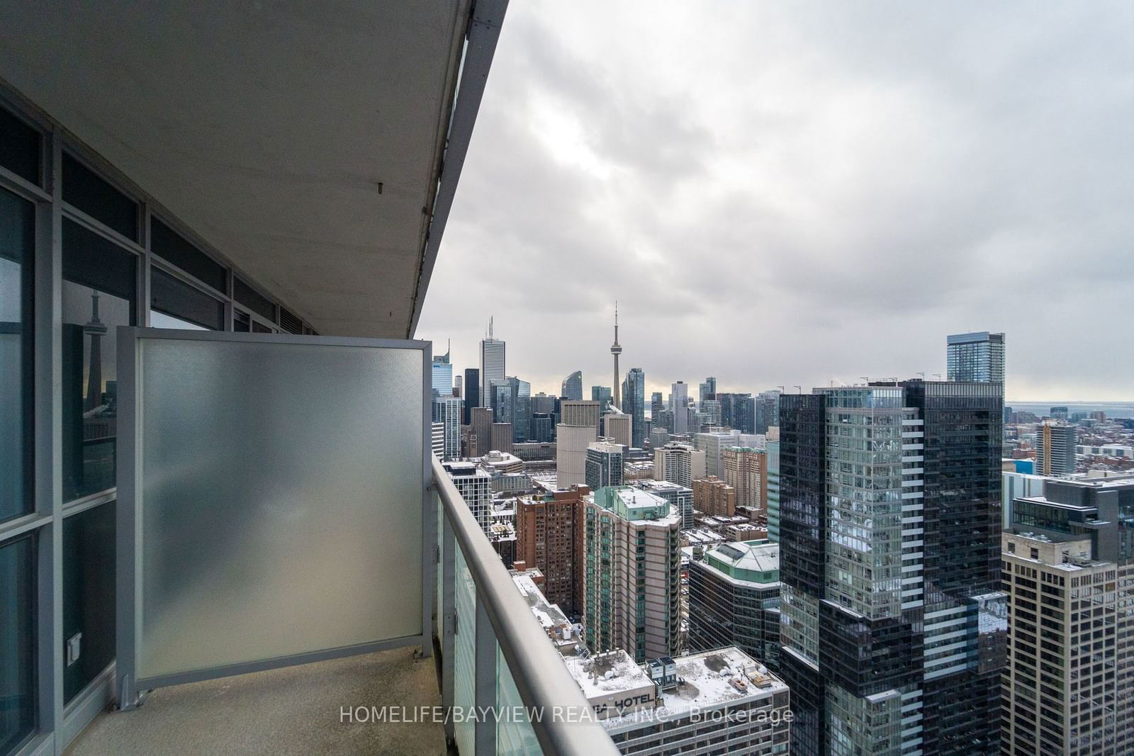 386 Yonge St, unit 4315 for rent