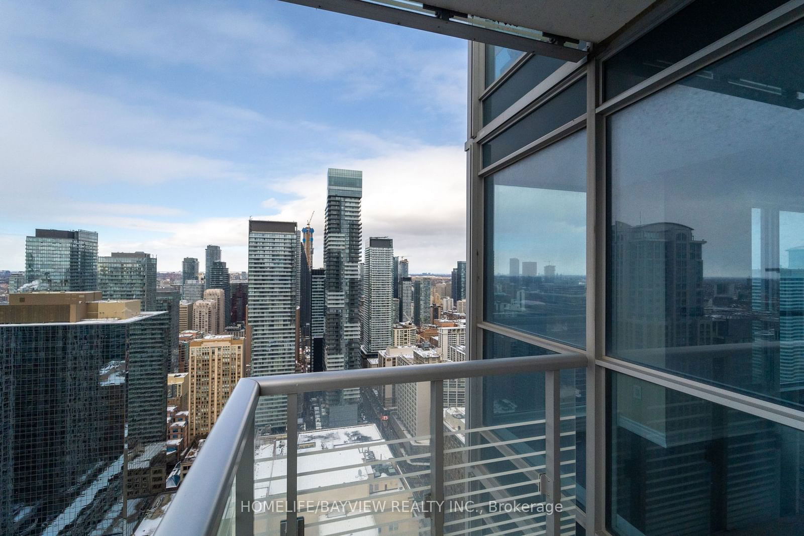 386 Yonge St, unit 4315 for rent