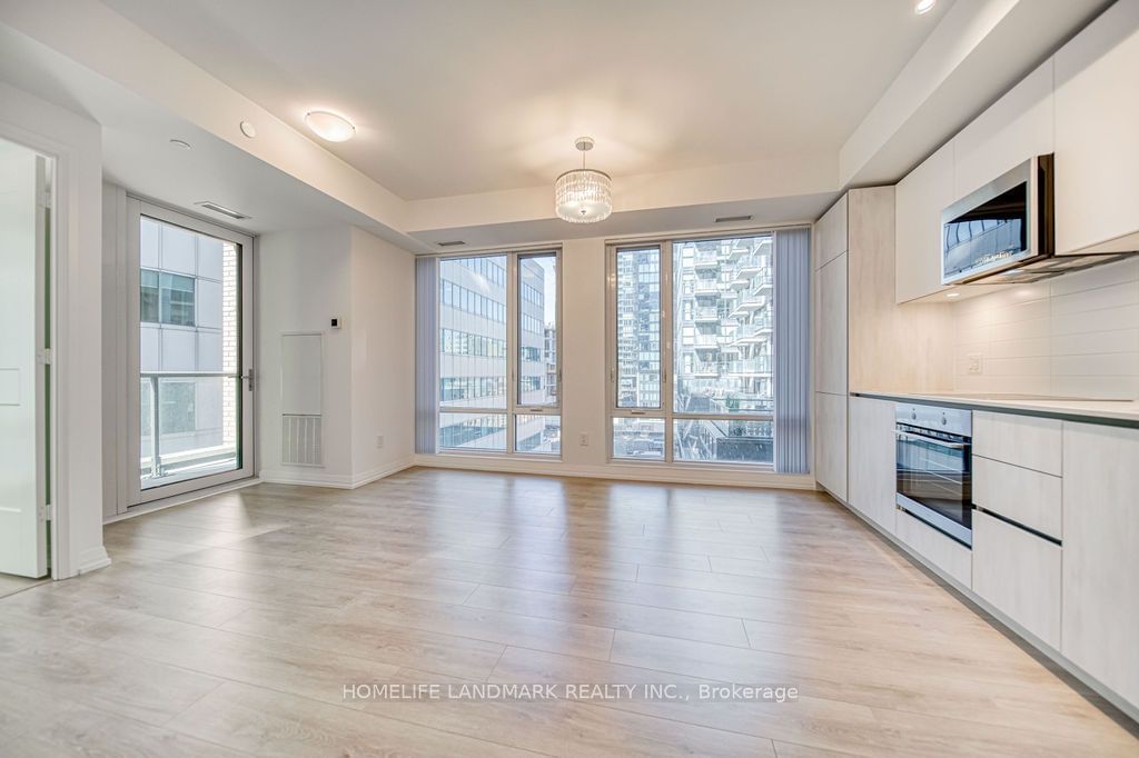 8 Widmer St, unit 812 for rent