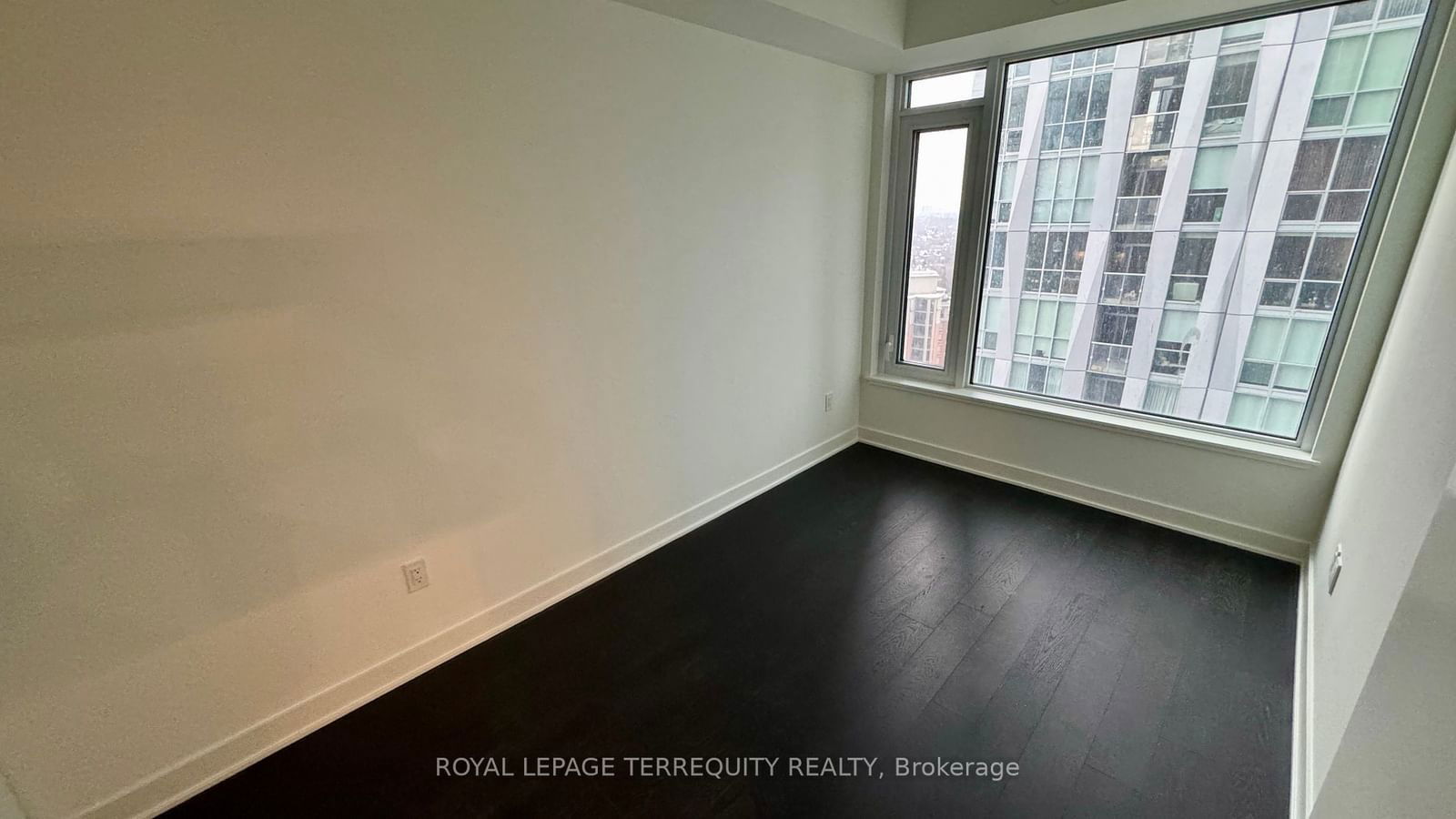 11 Yorkville Ave, unit 1406 for rent