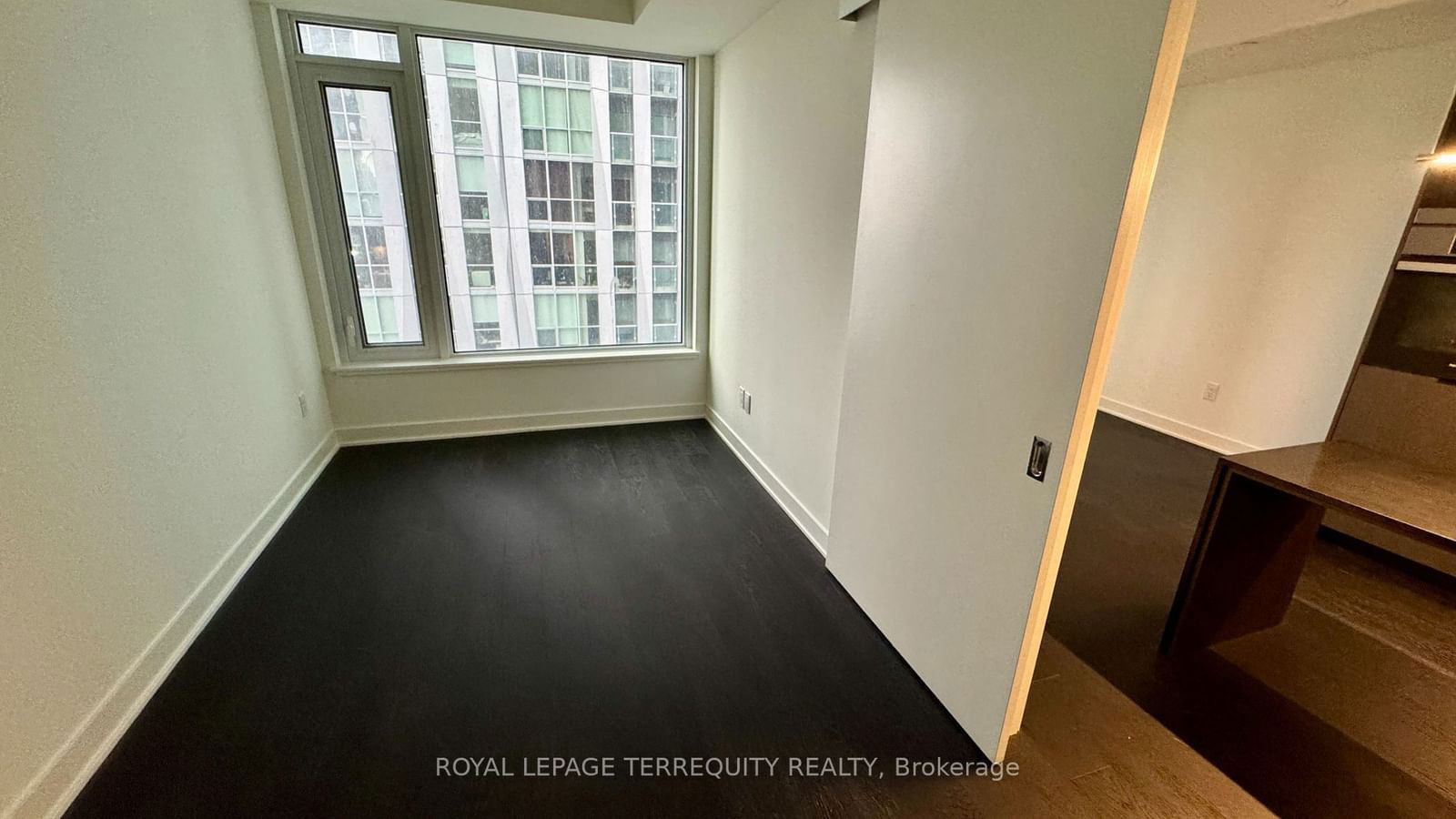 11 Yorkville Ave, unit 1406 for rent