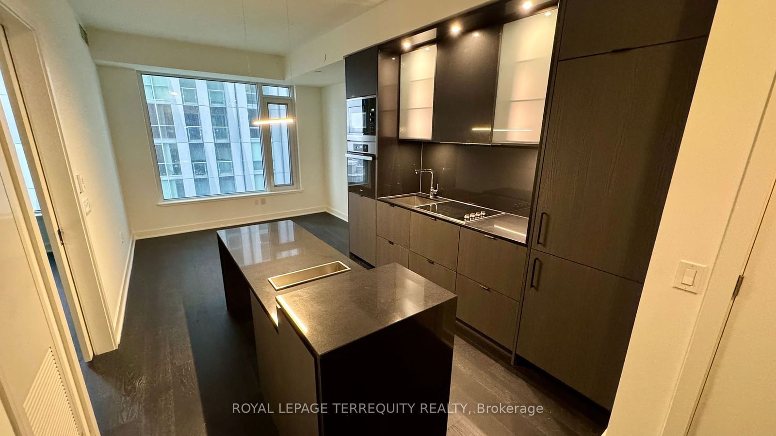 11 Yorkville Ave, unit 1406 for rent