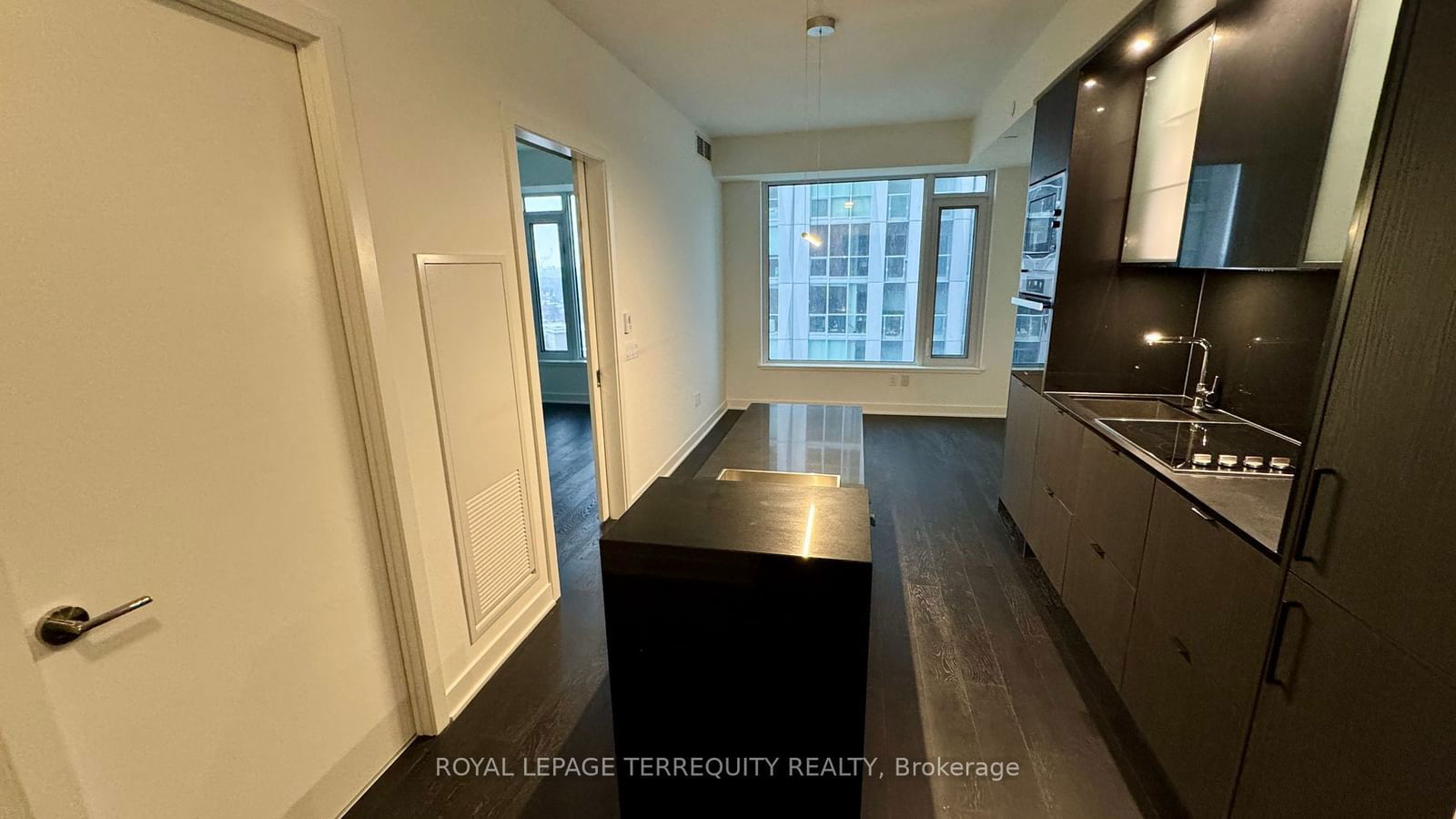 11 Yorkville Ave, unit 1406 for rent