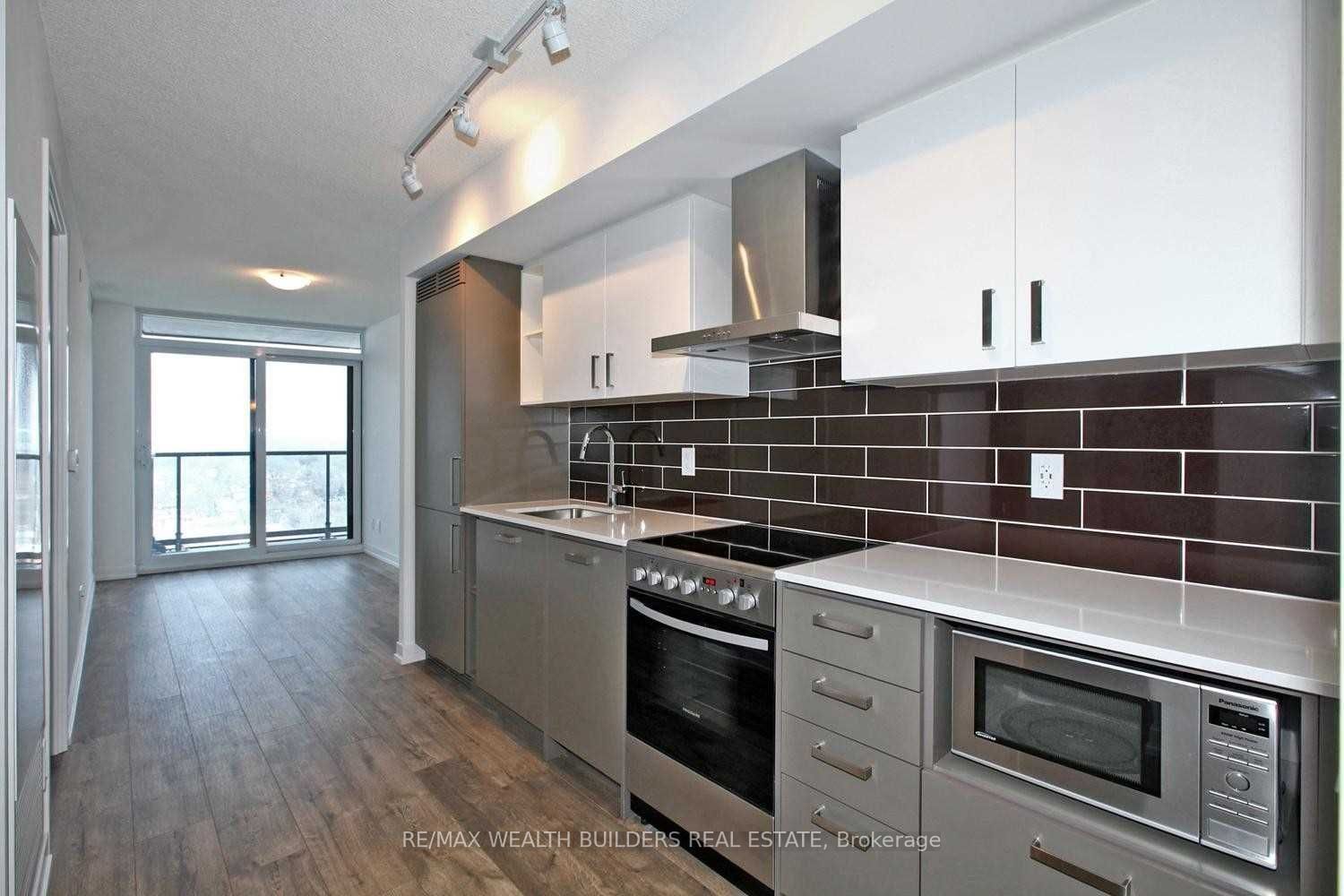 125 Redpath Ave, unit 1513 for rent