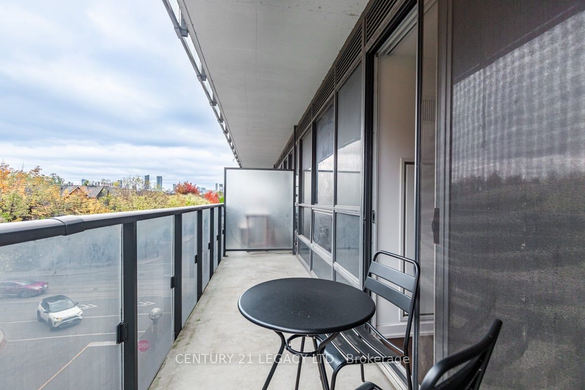 1030 King St W, unit 308 for sale