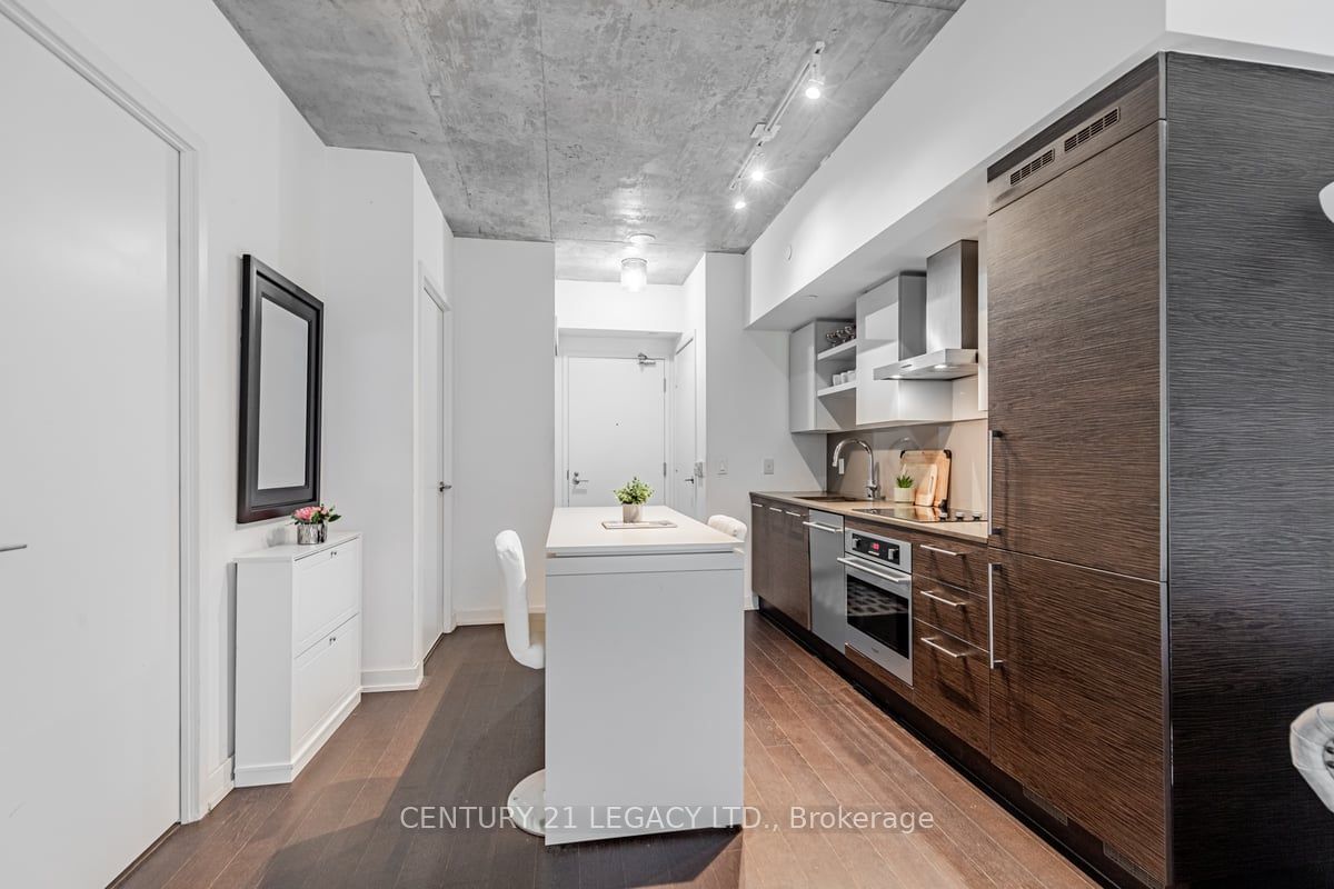 1030 King St W, unit 308 for sale