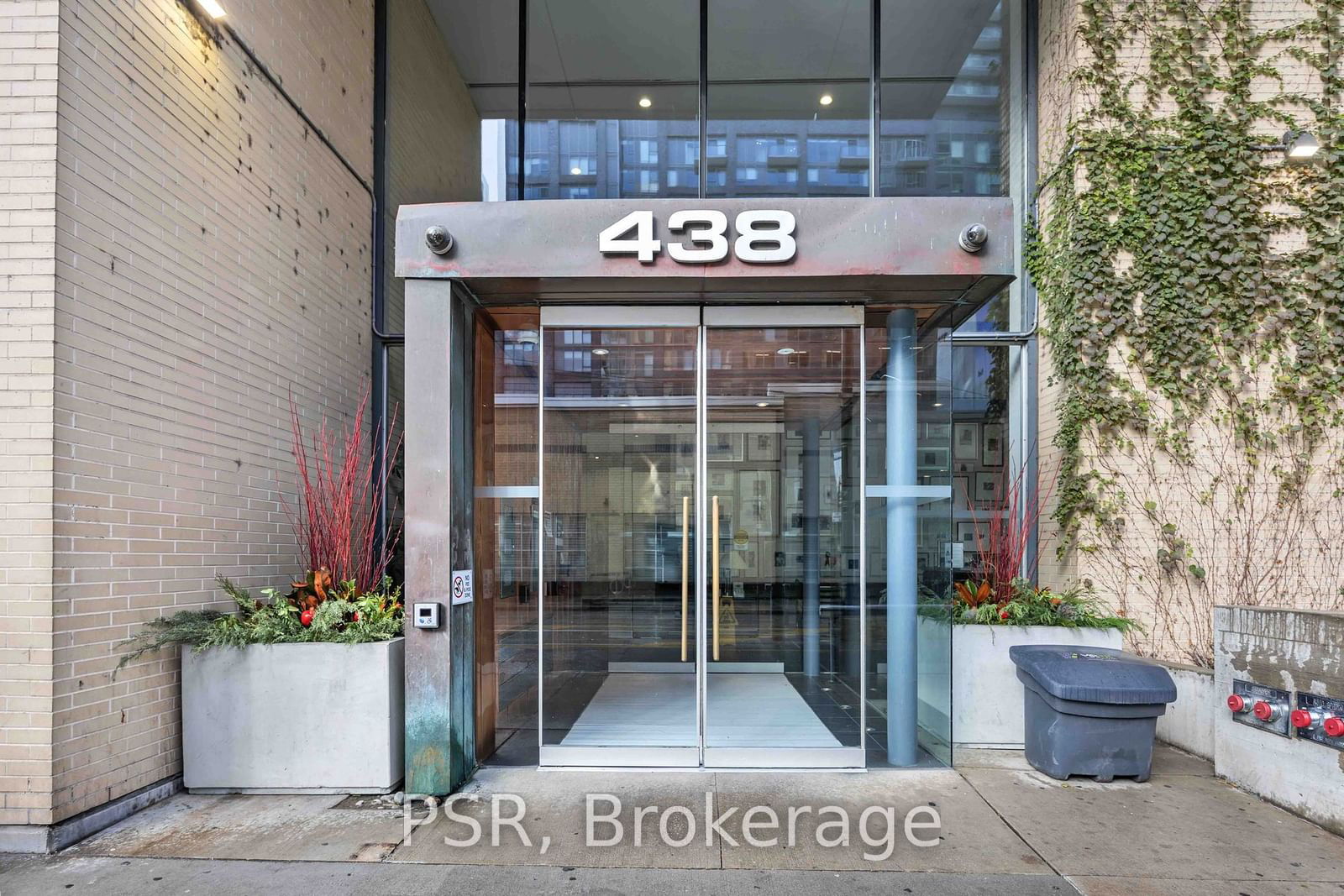 438 King St W, unit 1415 for sale