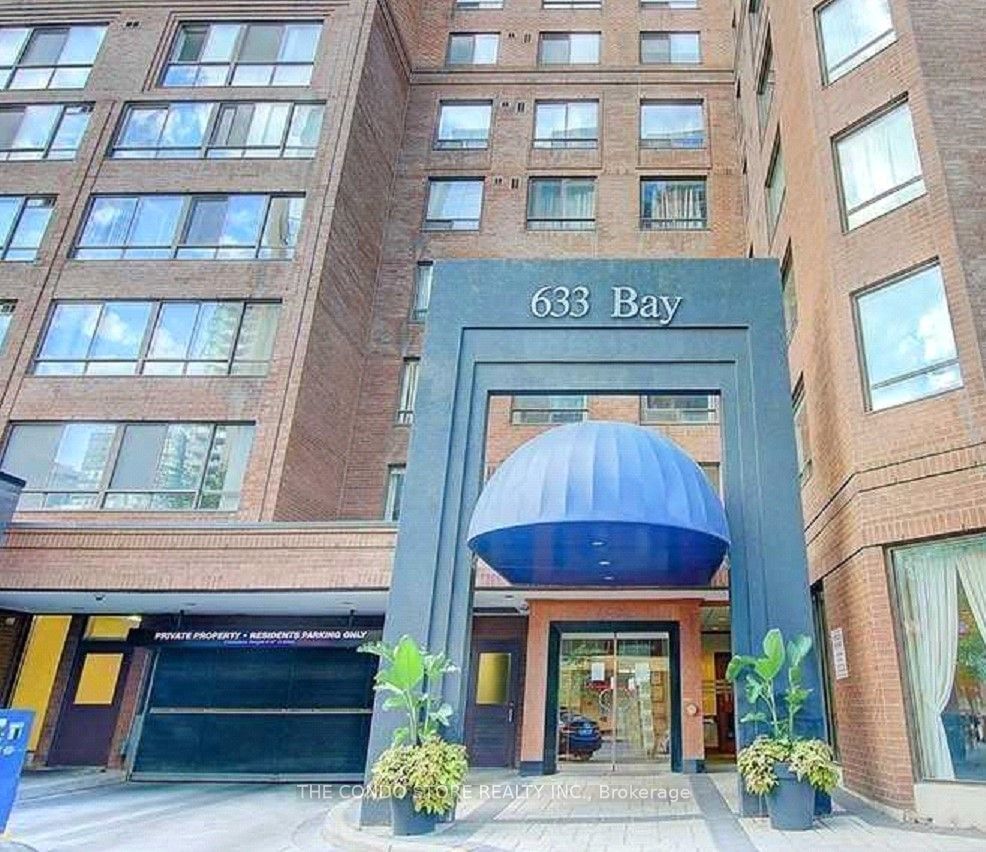 633 Bay St, unit 708 for sale