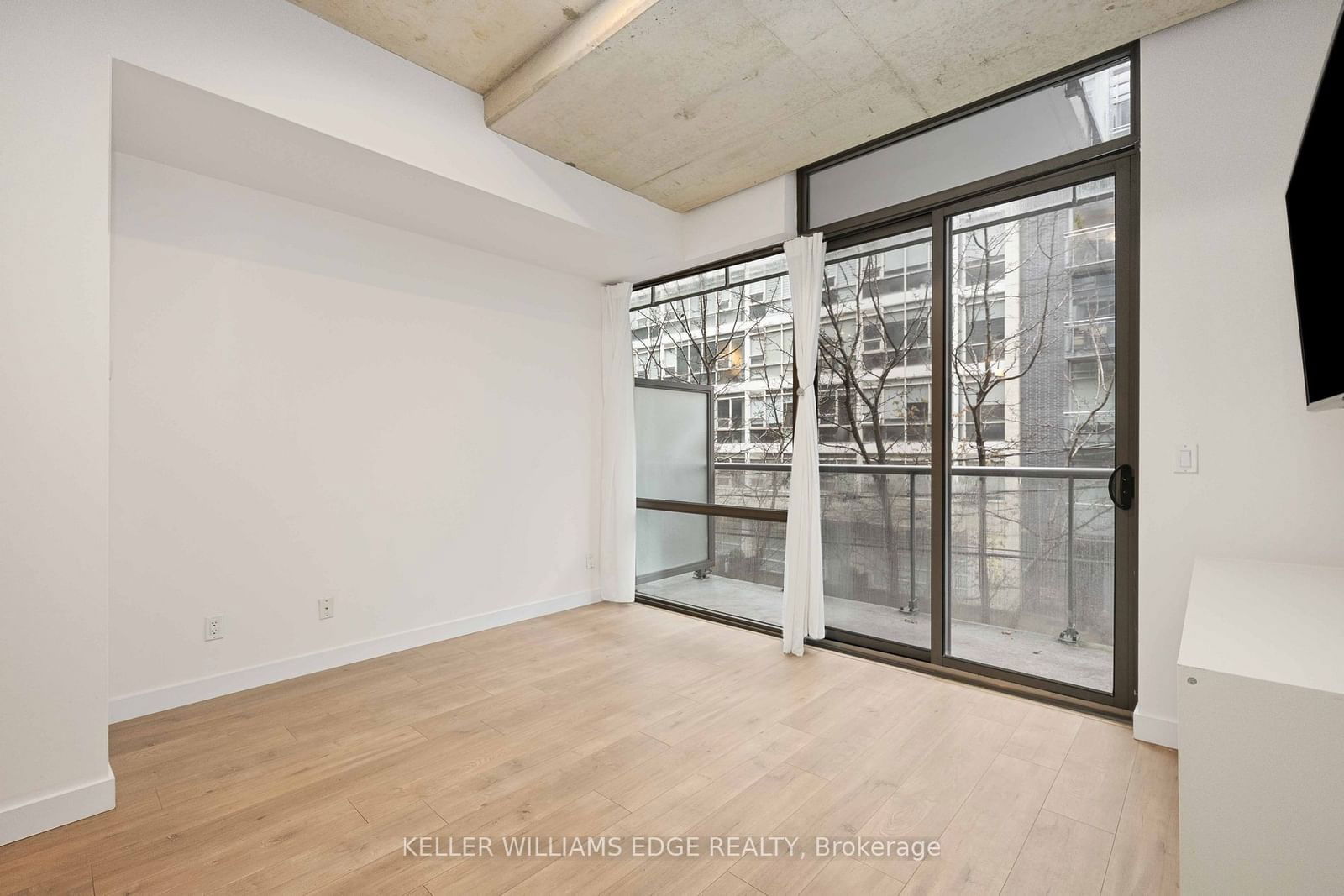 55 Stewart St, unit 312 for rent