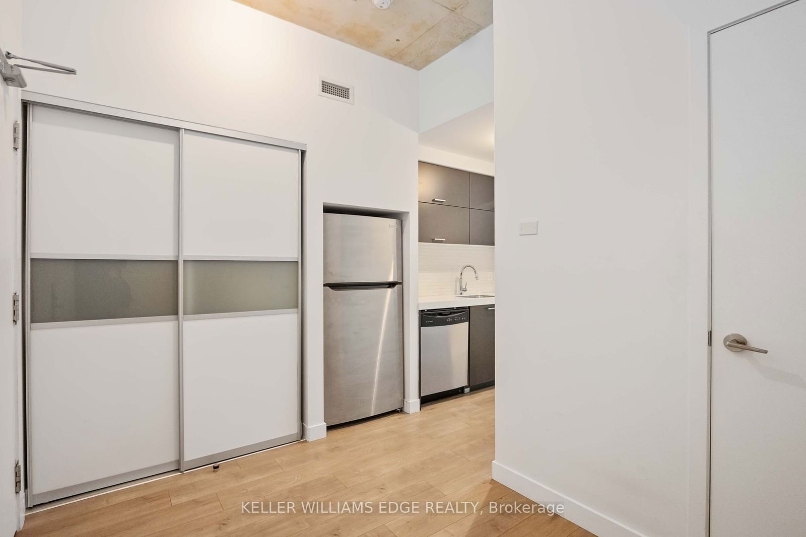 55 Stewart St, unit 312 for rent