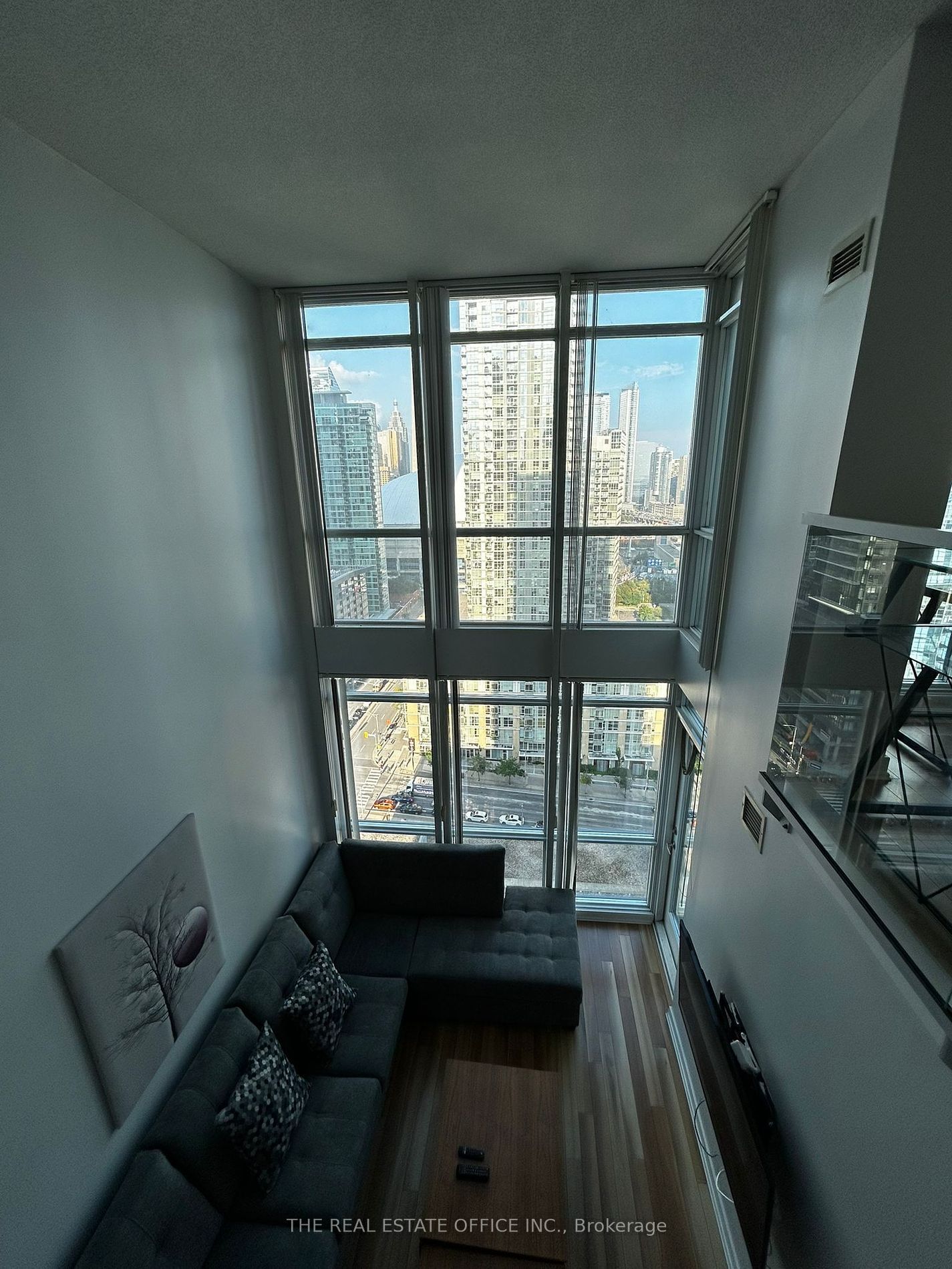 15 Fort York Blvd, unit 2808 for rent