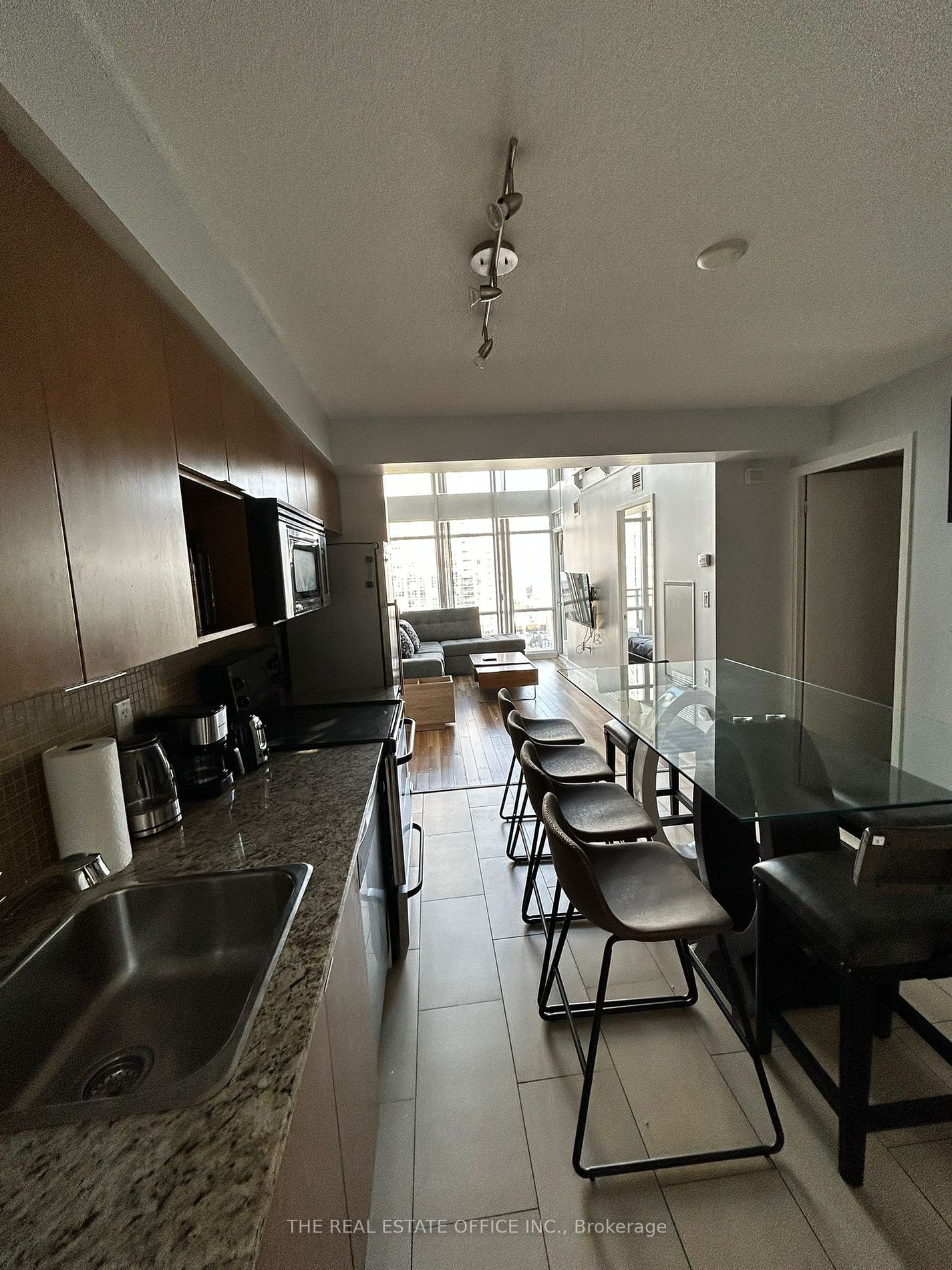 15 Fort York Blvd, unit 2808 for rent