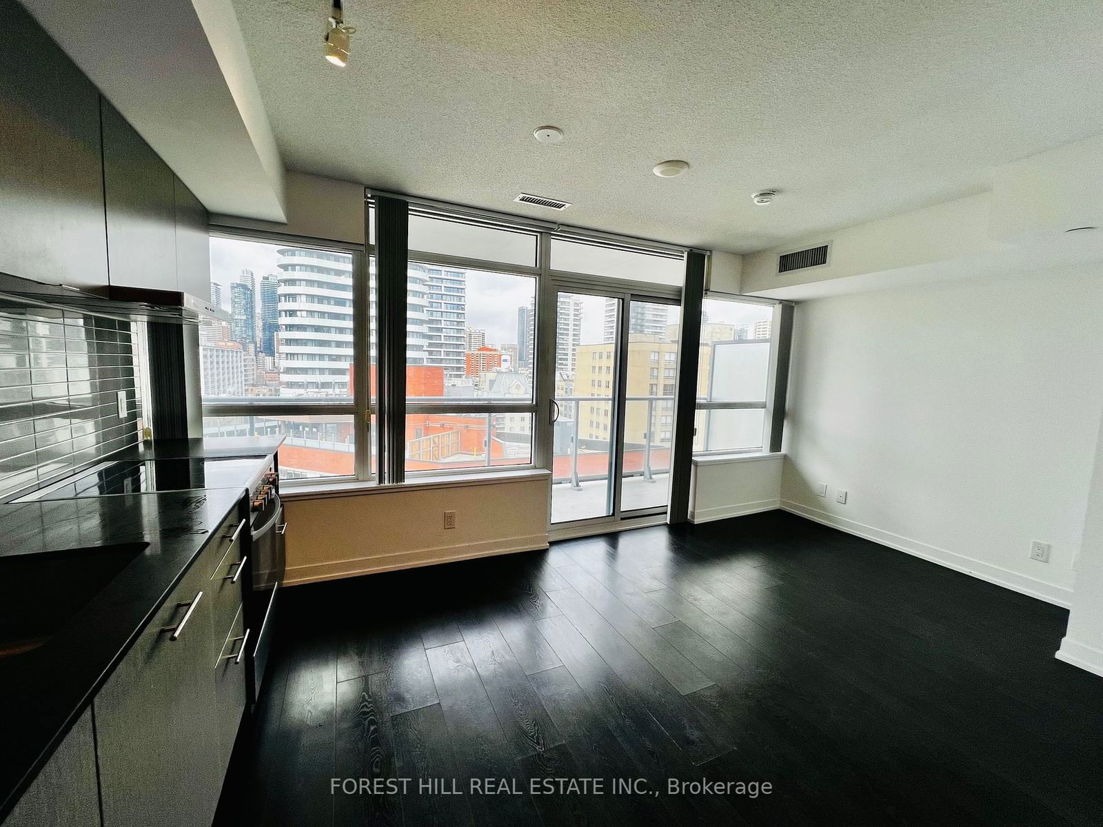 365 Church St, unit 1504 for rent