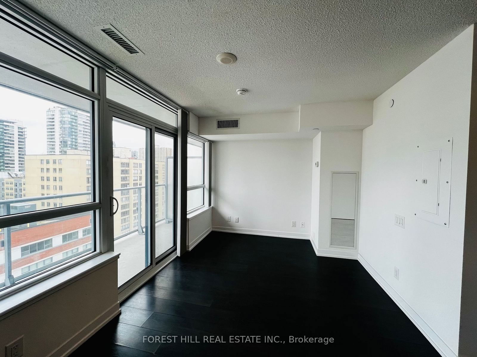 365 Church St, unit 1504 for rent