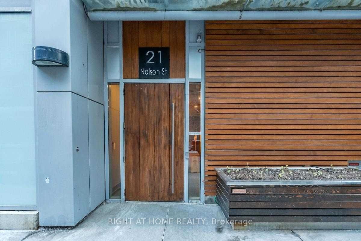 21 Nelson St, unit 808 for rent