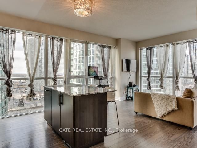 352 Front St W, unit 1406 for rent