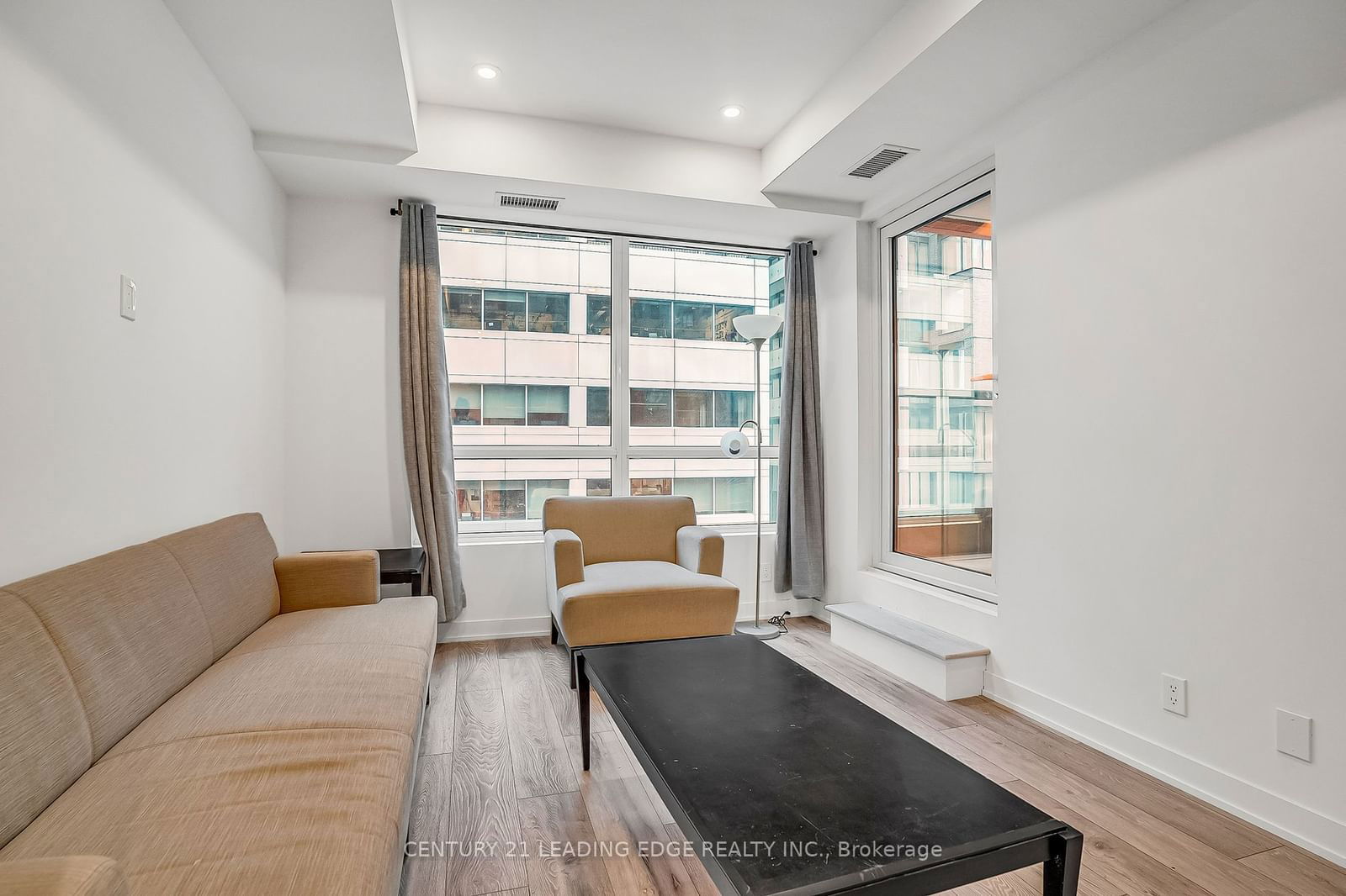 108 Peter St, unit 506 for sale