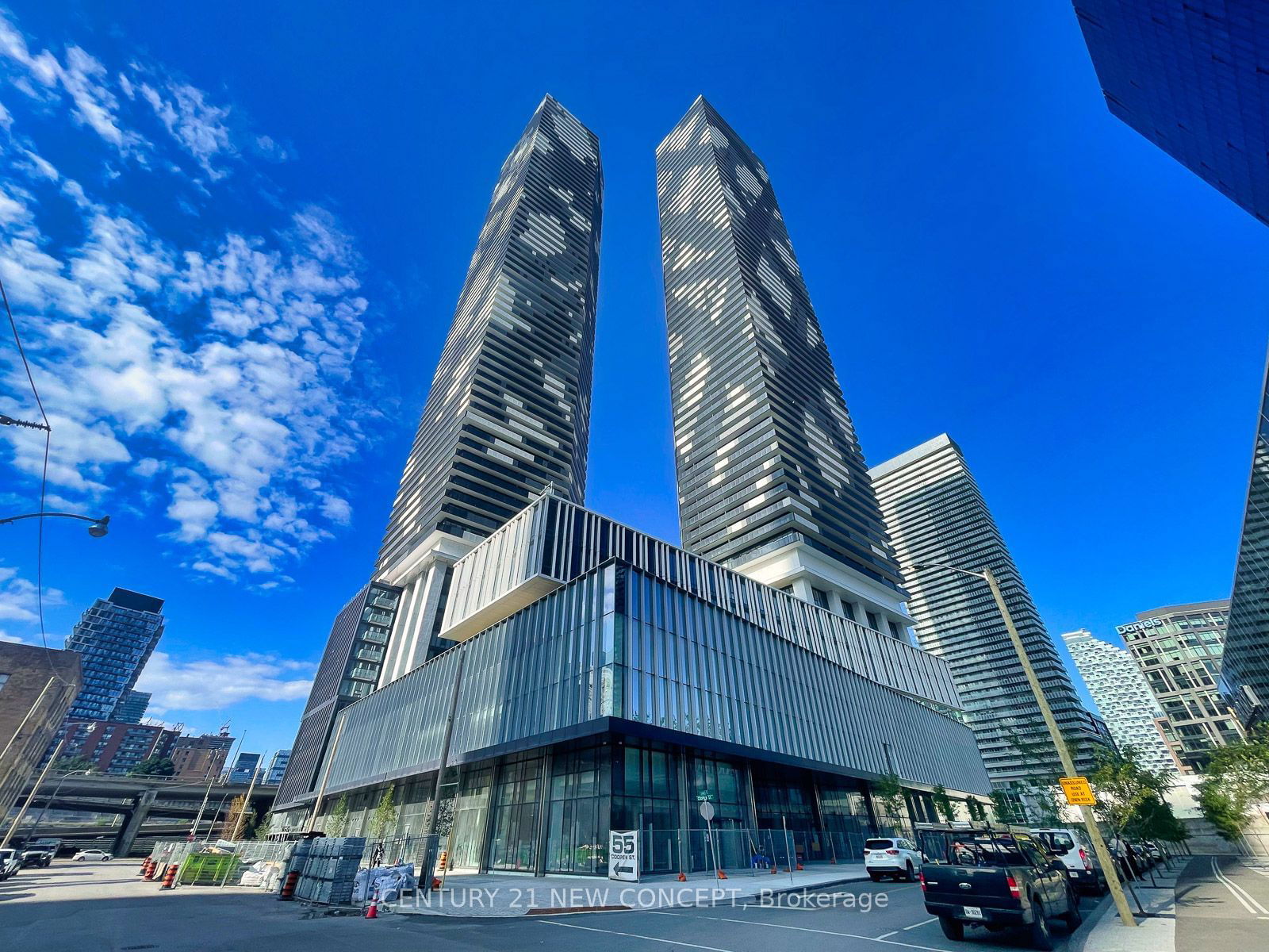 55 Cooper St, unit 1601 for sale