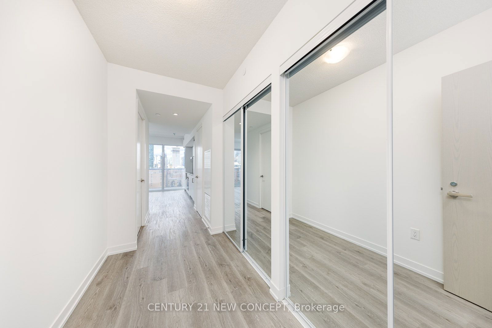 55 Cooper St, unit 1601 for sale