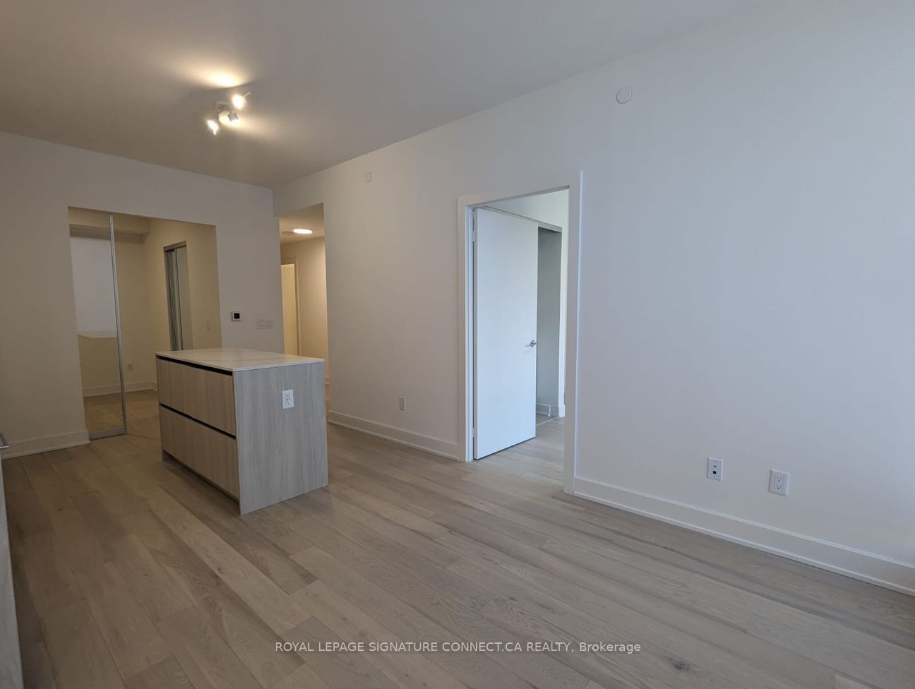 15 Mercer St, unit 1607 for rent