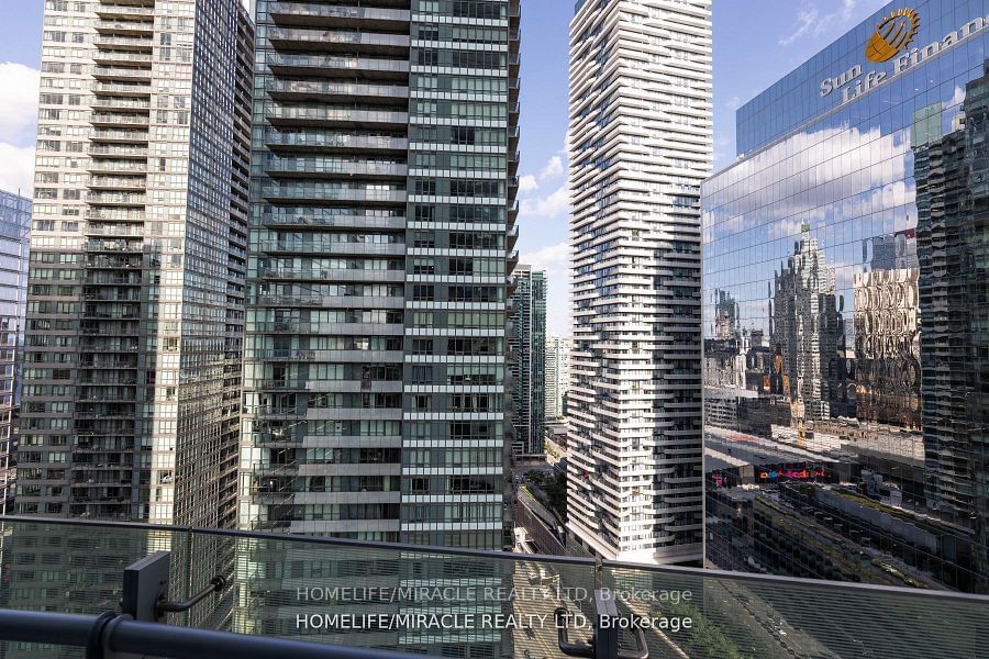 14 York, unit 2901 for rent