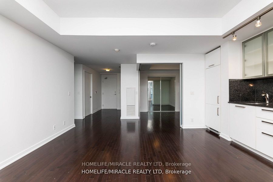 14 York, unit 2901 for rent