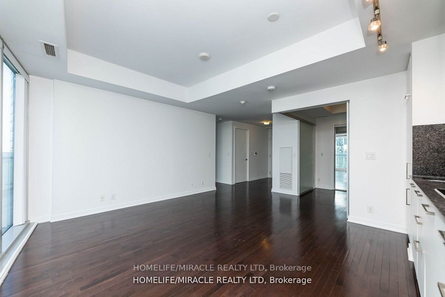 14 York, unit 2901 for rent