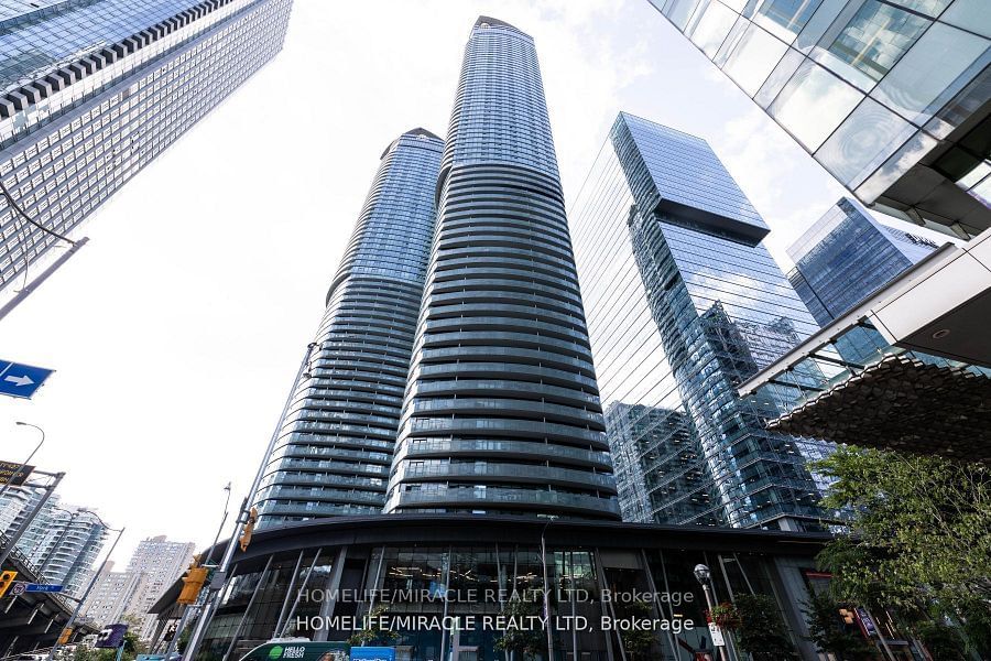 14 York, unit 2901 for rent