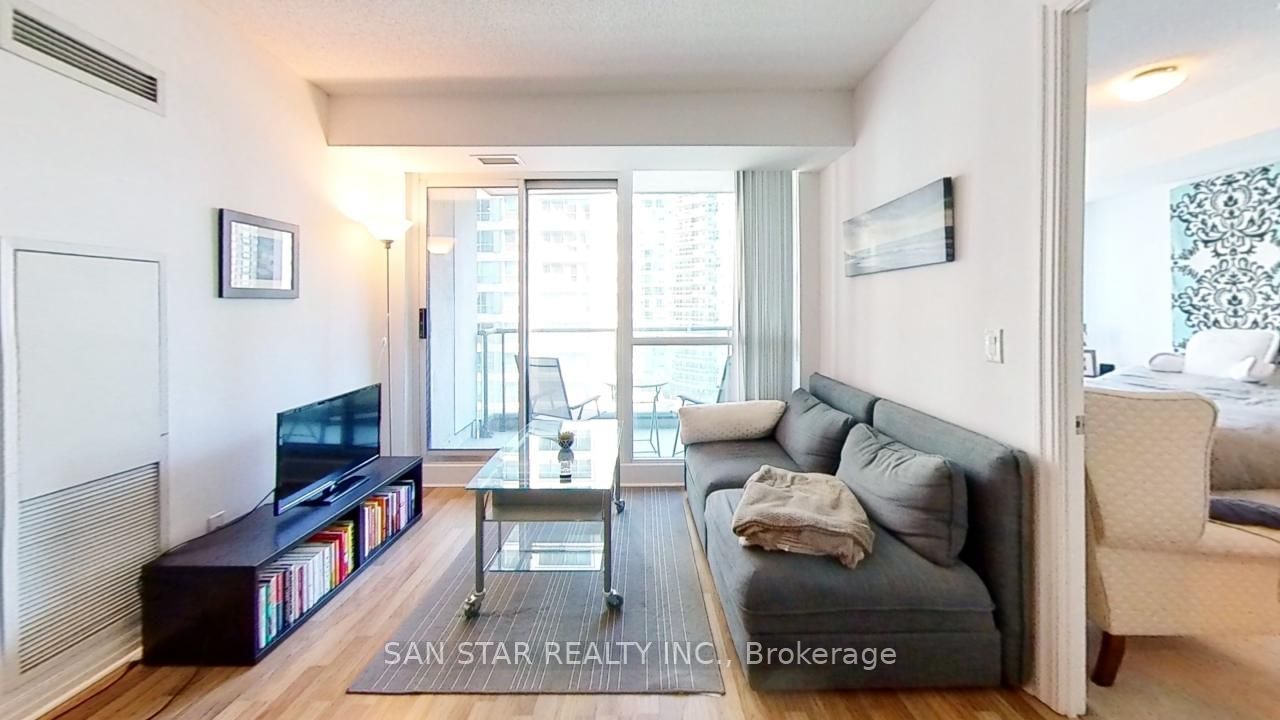 12 Yonge St, unit 1006 for rent