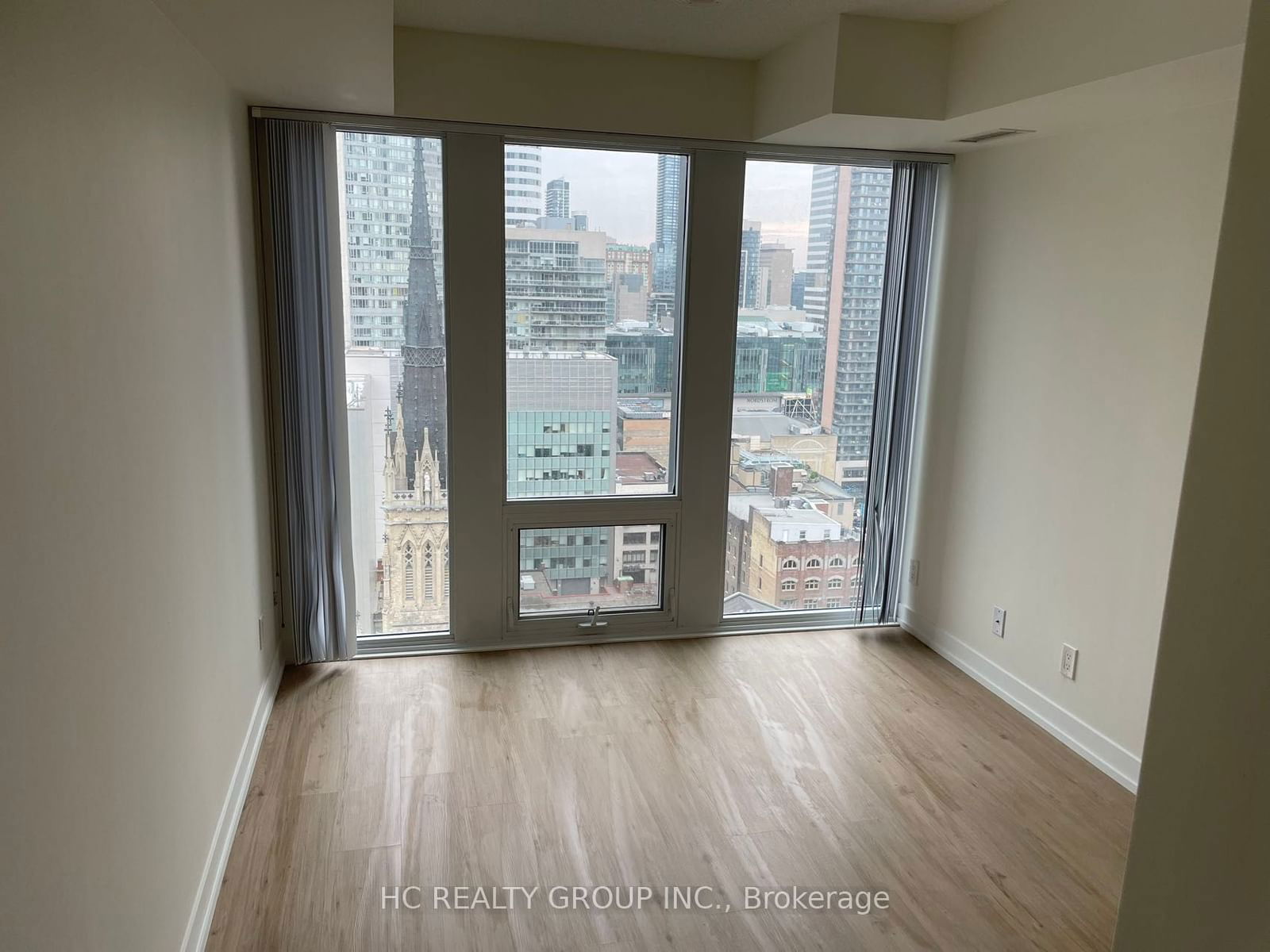 60 Shuter St, unit 2507 for rent