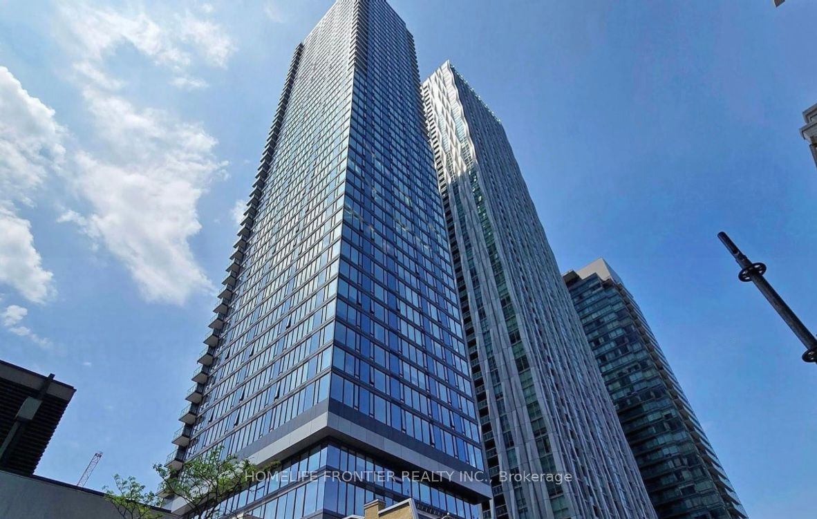 8 Cumberland St, unit 2101 for sale