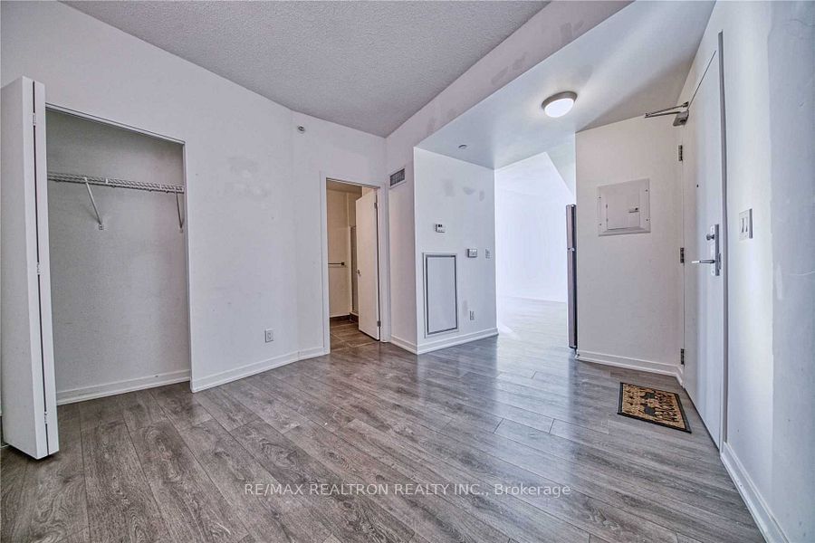 150 East Liberty St, unit 711 for rent