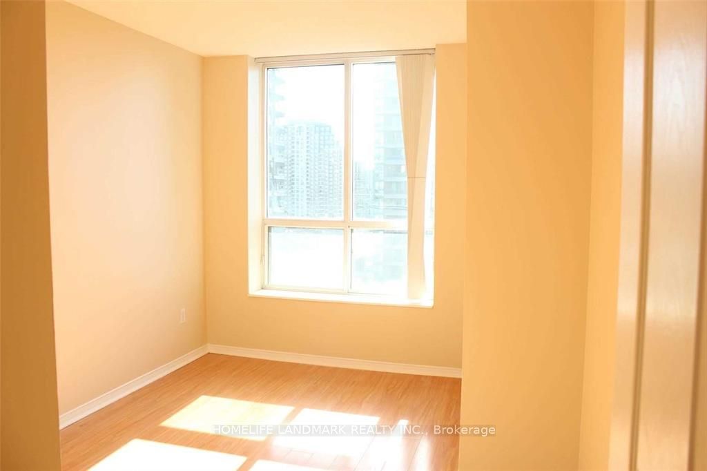 39 Pemberton Ave, unit Lph05 for rent