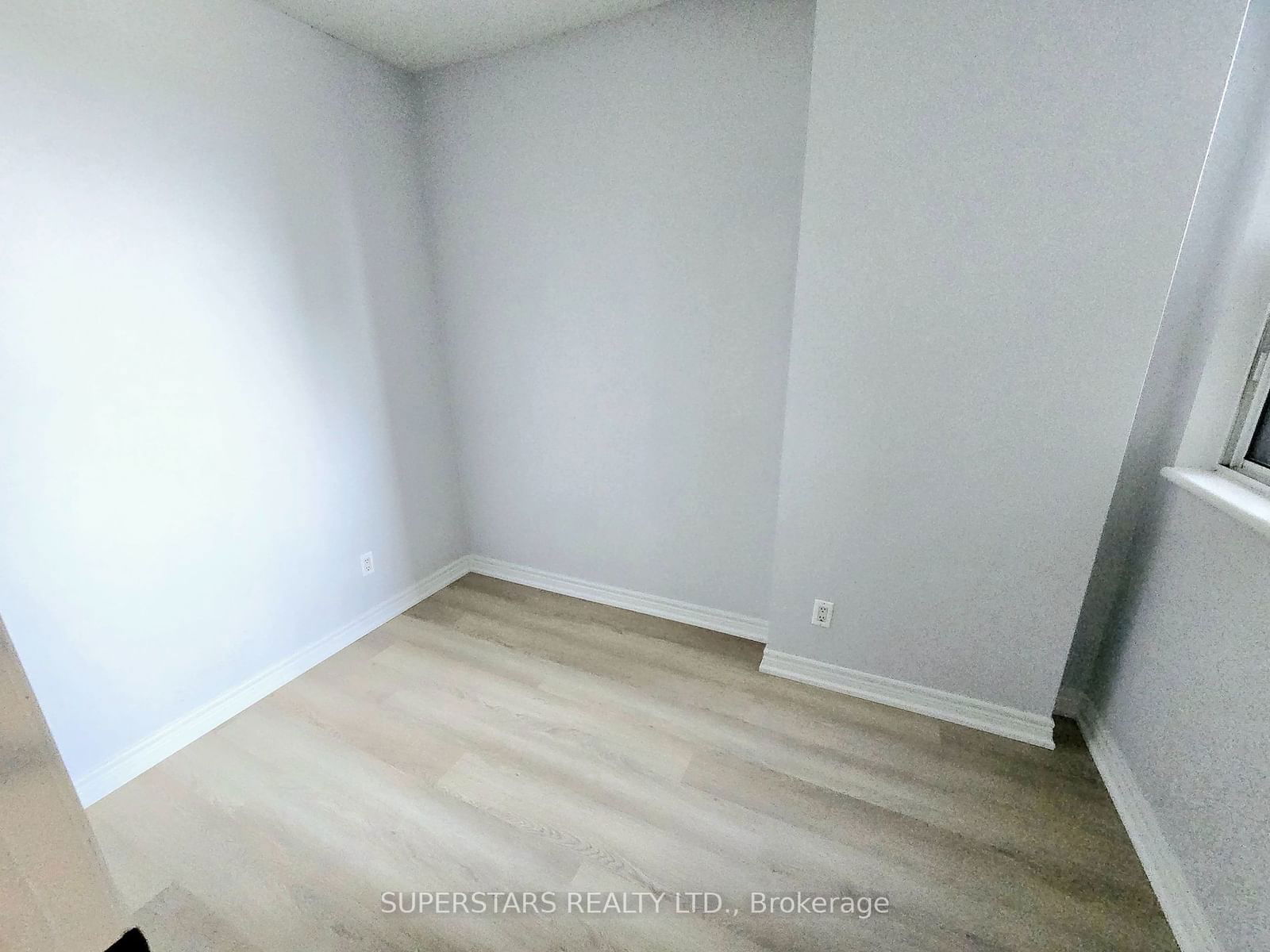 55 Bloor St E, unit 1502 for rent