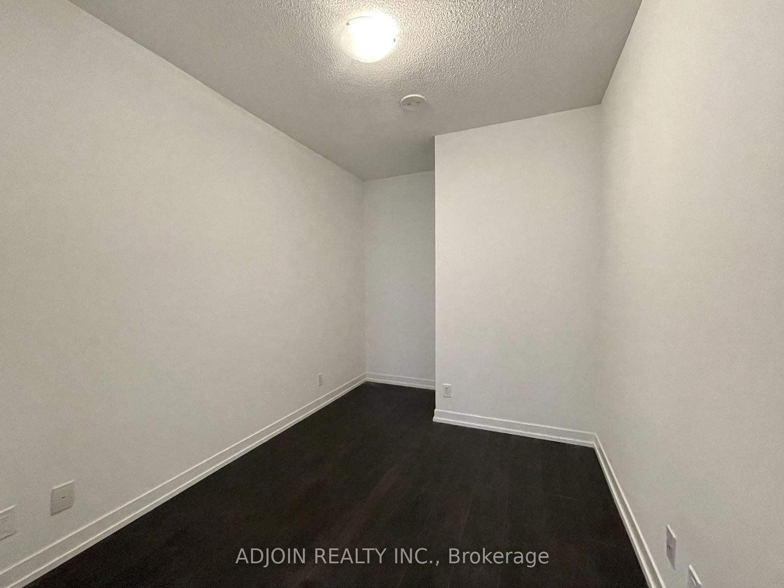 60 Shuter St, unit 1111 for rent